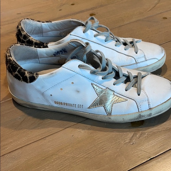 giraffe golden goose